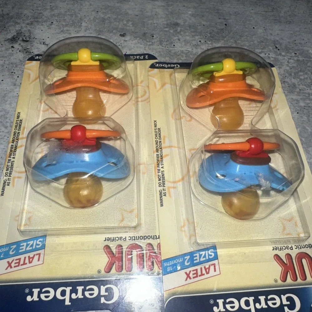 2 Packs Of 2 Gerber Original NUK Orthodontic PACIFIER Sz 2 6-18 months Latex